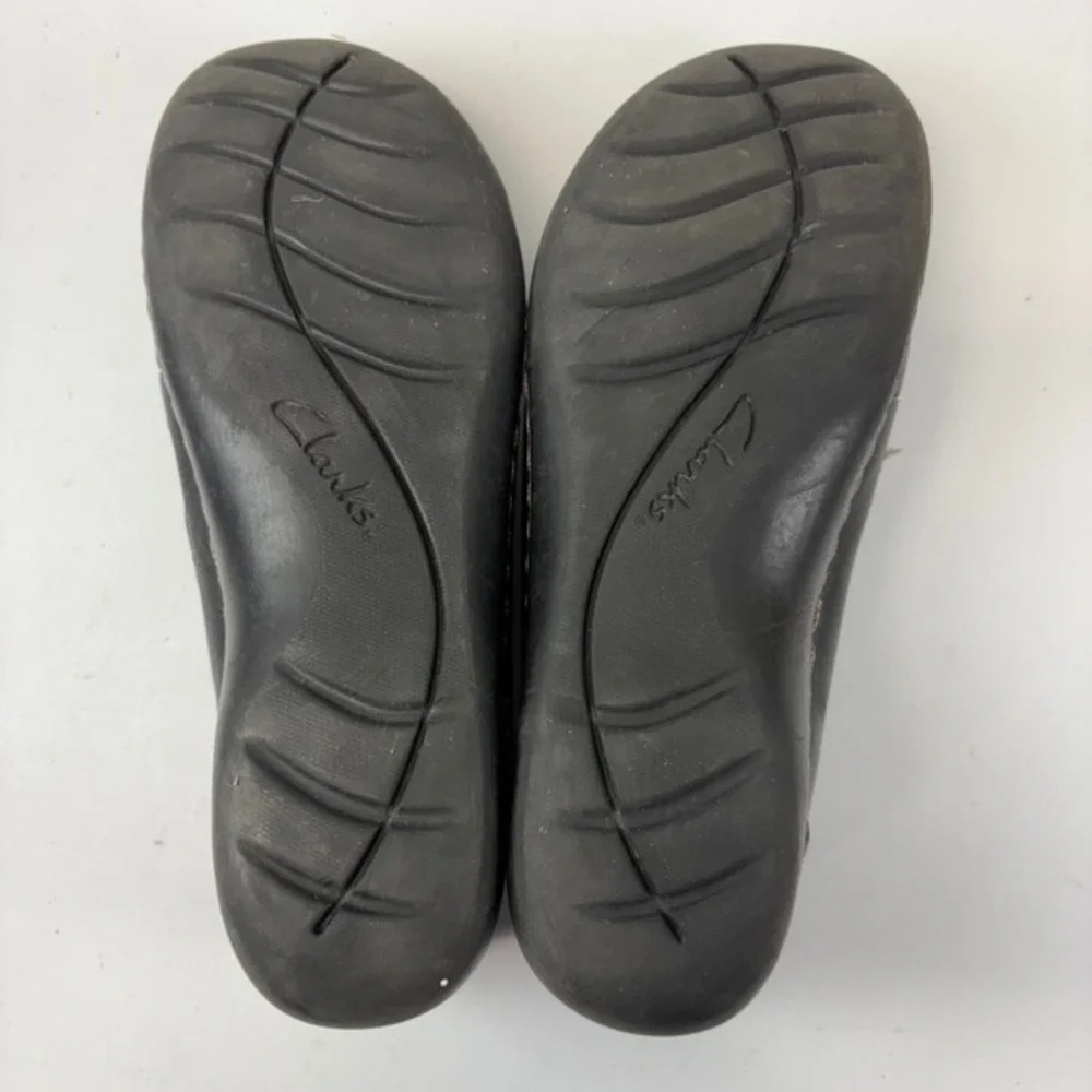Clarks Womens‎ 8.5M Black Leather Loafers Tassel Slip-On Comfort Shoes Casual